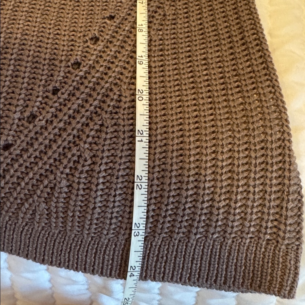 Brown sweater - Picture 6 of 6